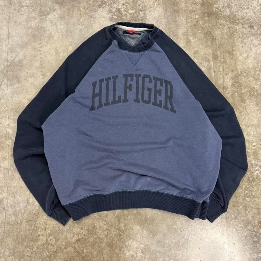 Y2K Tommy‎ Hilfiger crewneck sweatshirt Size XL